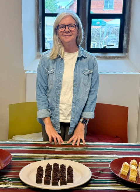 Sarah Bakes Cakes — handcrafted in Haslemere